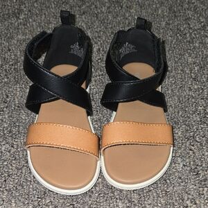 Old Navy Black and Tan Sandals with Elastic Straps